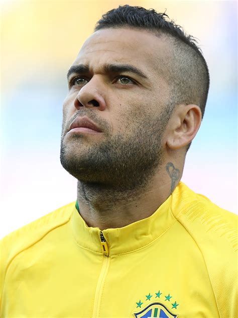 COPA DO MUNDO 2022: Daniel Alves será o capitão da equipa - LusoAmericano