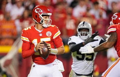 Kansas City Chiefs vs. Las Vegas Raiders: Commentary from Christmas Day ...