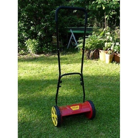 Manual Lawn Mower 12