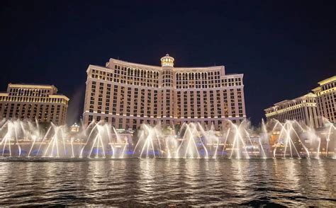 Best Things to Do in Las Vegas While Pregnant | Fashionisers©