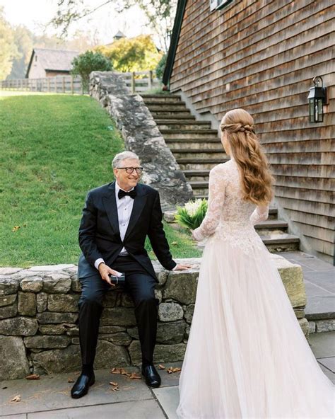 Jennifer Gates Posts Wedding Photo, Celebrates Christmas with Husband