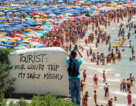 Spain tourism protests: Debt soars as protestors aim to stop tourists ...