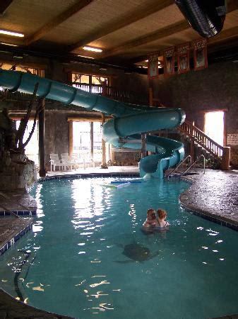 another indoor pool pic :) - Picture of Riverchase Motel, Pigeon Forge - TripAdvisor