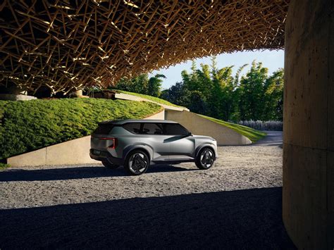 First look at Kia's new EV5 all-electric SUV concept [images]