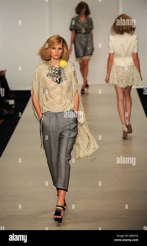 London Fashion Week - Jaeger London Catwalk Show Stock Photo - Alamy