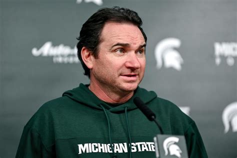 Jonathan Smith markets himself to build Michigan State football's ...