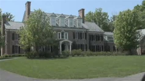 Fotis Dulos Connecticut mansion sells for $1.85M | Fox Business