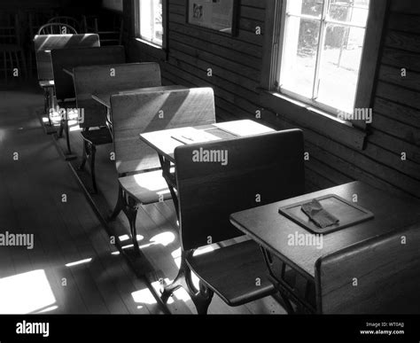 Empty school classroom desks hi-res stock photography and images - Alamy