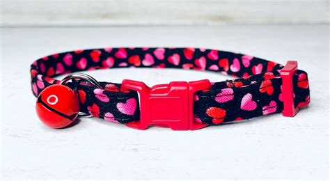 Heart Cat Collar, Breakaway Kitten Collar With Bell, Valentines Day ombre Hearts on Black - Etsy