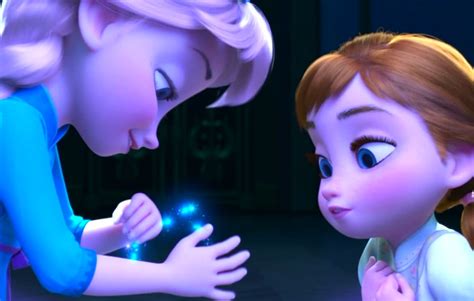 This Disney Fan Theory About Elsa and Anna's Parents in ‘Frozen' Just Blew My Mind