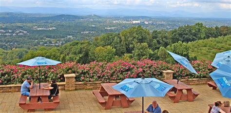 The 10 Best Restaurants in Charlottesville VA - Blue Ridge Mountains ...