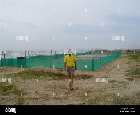 Jack Woody, USFWS-retired visits the Kemp's Ridley sea turtle kraals at ...