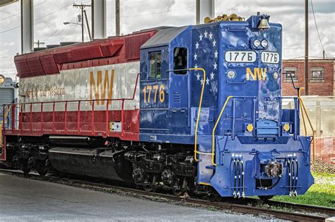 Norfolk and Western EMD SD-45, Bicentennial paint scheme, Roanoke ...