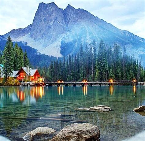 Emerald Lake, Alberta Canada | Places to travel, Canada travel, Beautiful places