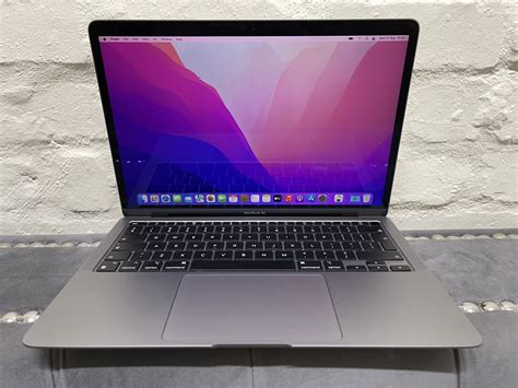 MacBook Air M1 2020 13 inch, 8-Core CPU, 7-Core GPU (8GB Unified RAM, 256GB SSD, Space Gray ...