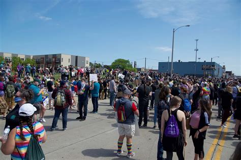 Milwaukee Pride marches in solidarity with Black Lives Matter ...