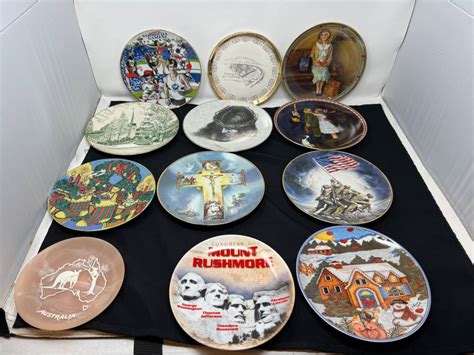 Lot #16 - Collection of Vintage Collector Plates - Adam's Northwest Estate Sales & Auctions