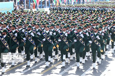 Iran's Armed Forces stage military parade in Sacred Defense Week - IRNA English