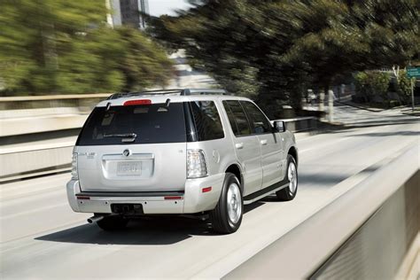 2010 Mercury Mountaineer - Information and photos - MOMENTcar