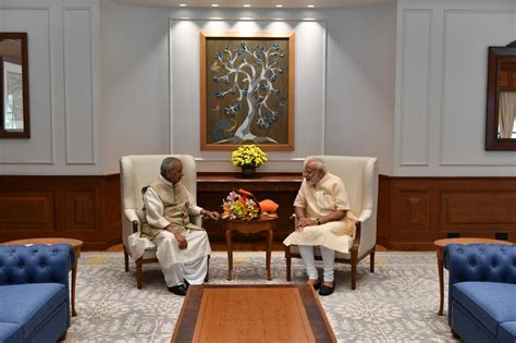 Narendra Modi on Twitter: "I am saddened beyond words. Kalyan Singh Ji…statesman, veteran ...