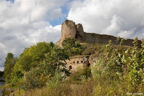 Ivangorod Fortress – the western outpost of medieval Russia · Russia Travel Blog