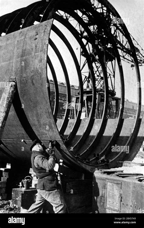 Submarine Hull Construction