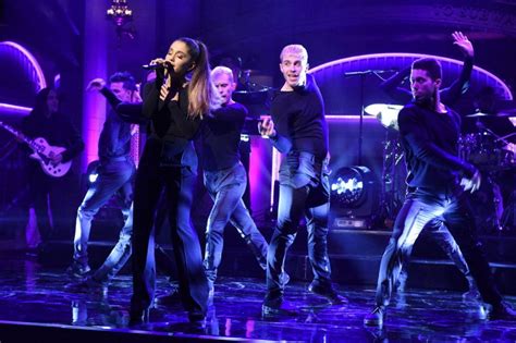 ARIANA GRANDE Performs on SNL, March 2016 – HawtCelebs