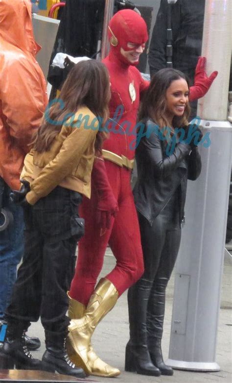 Pin by darkshadowX9625 on The flash behind the scenes set photos in 2022 | Comics, Character ...