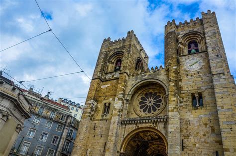 Lisbon Cathedral - Lisbon, Portugal. | Lisbon, Famous architecture ...