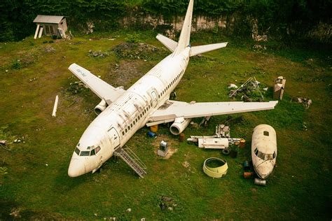 The Abandoned Planes in Bali Are Bizarre Tourist Attractions — Should ...