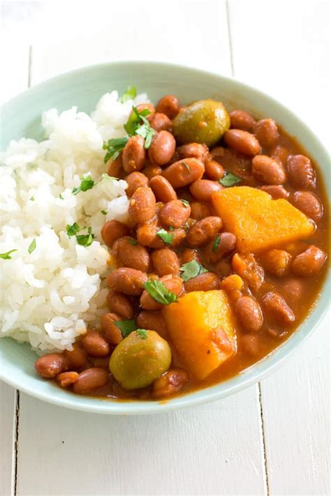 Puerto Rican Rice and Beans (Habichuelas Guisadas) | Kitchen Gidget