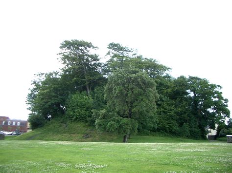 BARNSTAPLE CASTLE