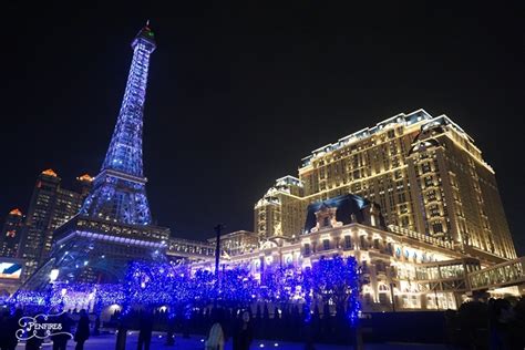 Parisian Macao Eiffel Tower at Night | Penfires