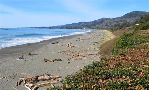 Pelican State Beach in Smith River, CA - California Beaches