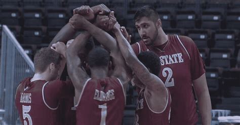 Sim Bhullar Makes NBA History, Signs With Sacramento Kings - Social ...