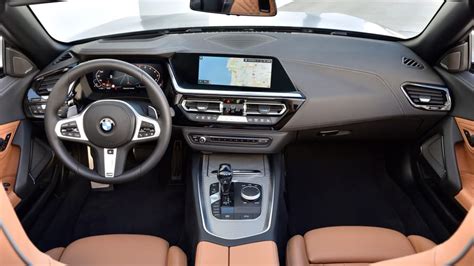 BMW Z4 Interior Layout & Technology | Top Gear