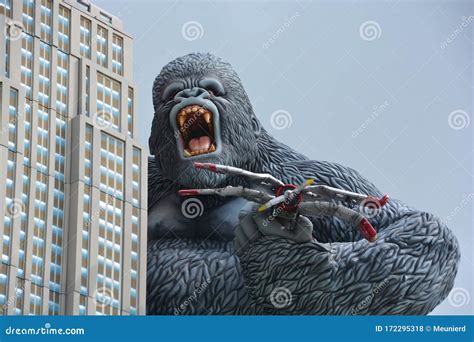 Giant King Kong on Empire State Building Editorial Stock Photo - Image of gorilla, flank: 172295318