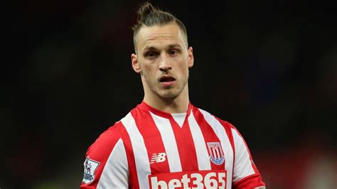 Arnautovic signs new Stoke deal | FourFourTwo