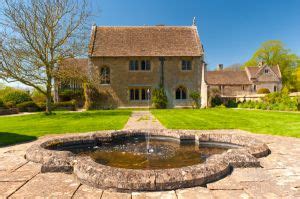 Great Chalfield Manor | History, Photos & Visiting Information