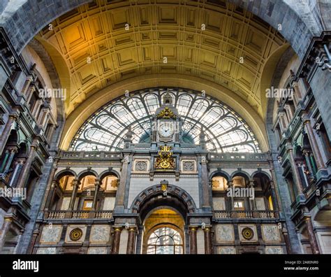 Interior of upper level of Antwerp Central railway station - Antwerp, Belgium Stock Photo - Alamy