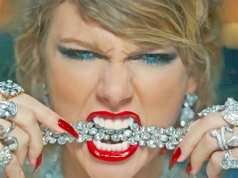 The Tale Behind Taylor Swift's Perfect Teeth - Trendy Matter