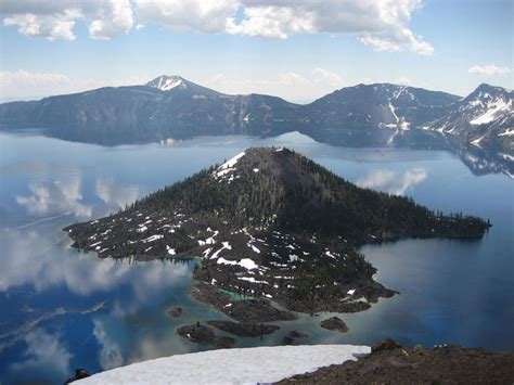 Picture of the Day: Wizard Island, Oregon » TwistedSifter