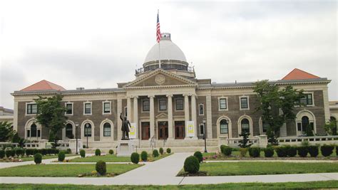 Old Nassau County Courthouse (New York)