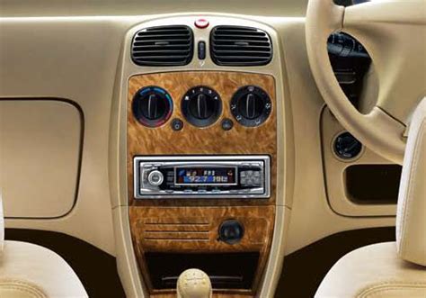 Tata Indigo Front AC Controls Interior Picture | CarKhabri.com