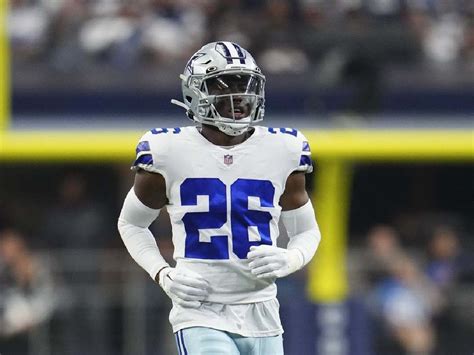 Jerry Jones emphasizes the 'irreplaceable' nature of Trevon Diggs' loss ...