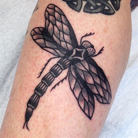 29+ Traditional Dragonfly Tattoo - LaurellaDivena