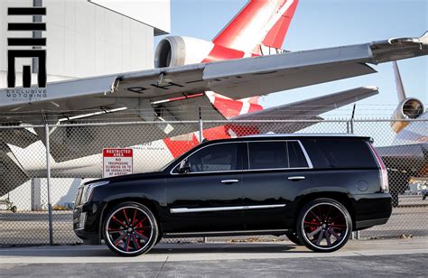 Cadillac Escalade Custom Wheels