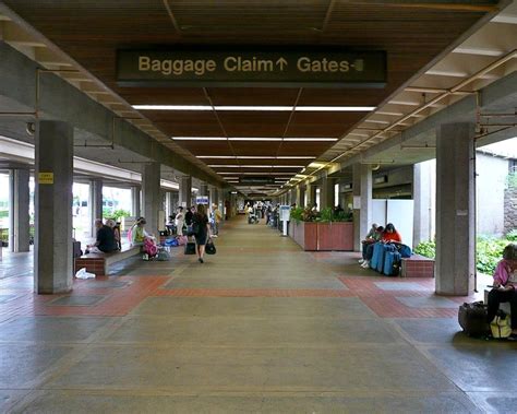 Kahului airport - Honolulu Civil Beat