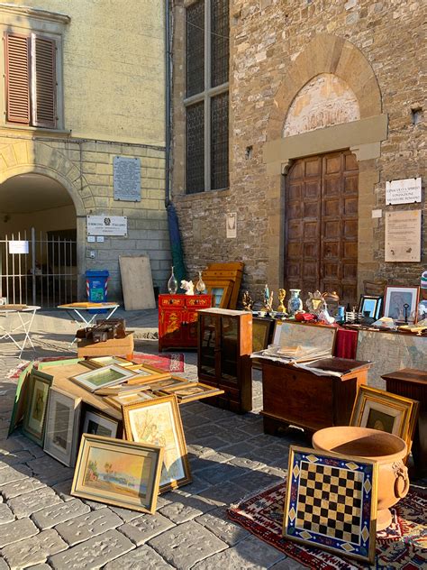 Best Vintage Markets in Florence. Shop Second-Hand | FF Tour