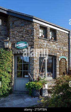 Atelier-Musée du Tabac, tobacco museum in the village Corbion-sur ...